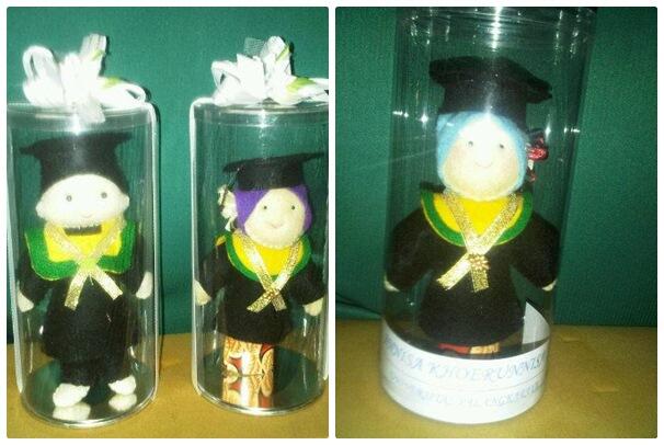 BonekaWisudaFlanelGraduationDollMurahCustomCuma BonekaWisudaFlanelGraduationDollMurahCustomCuma