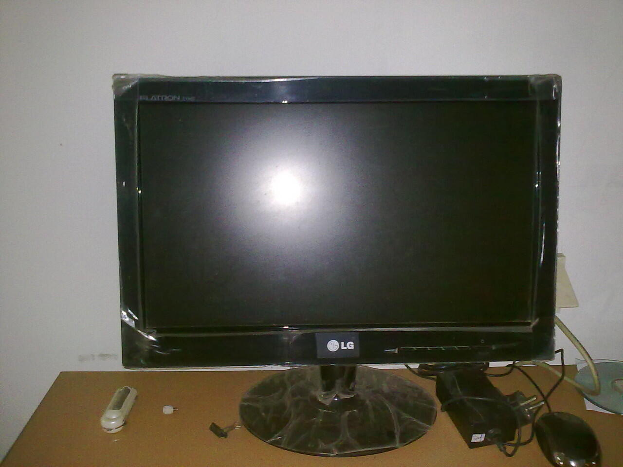 Terjual JUAL MONITOR LG FLATRON E1940 SECOND KASKUS