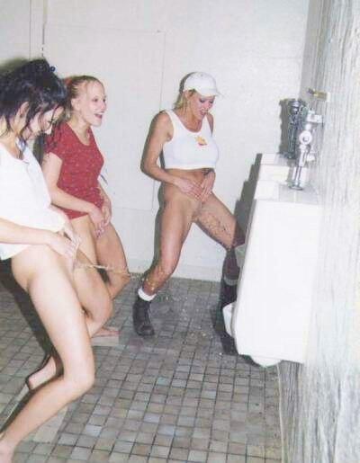 Hot bathroom girls pissing