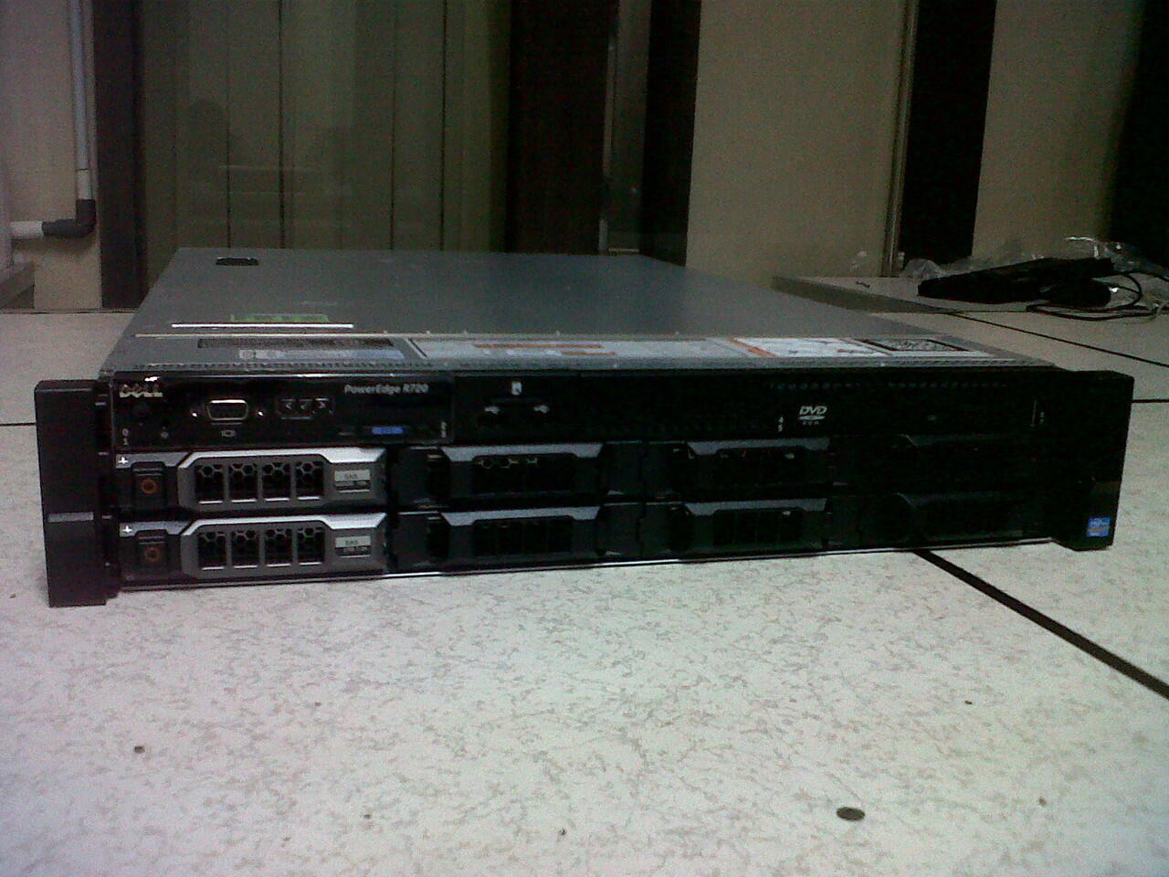 jual server kopi mengapa komputer server harus memiliki spesifikasi yang tinggi