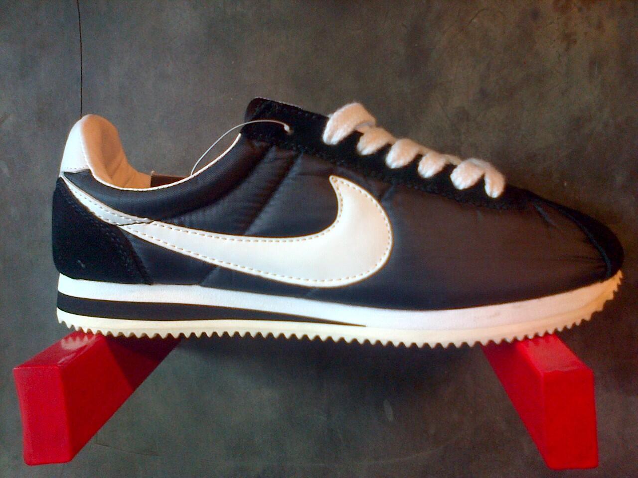 Jual Sepatu Nike Cortez Classic jual sepatu nike cortez classic