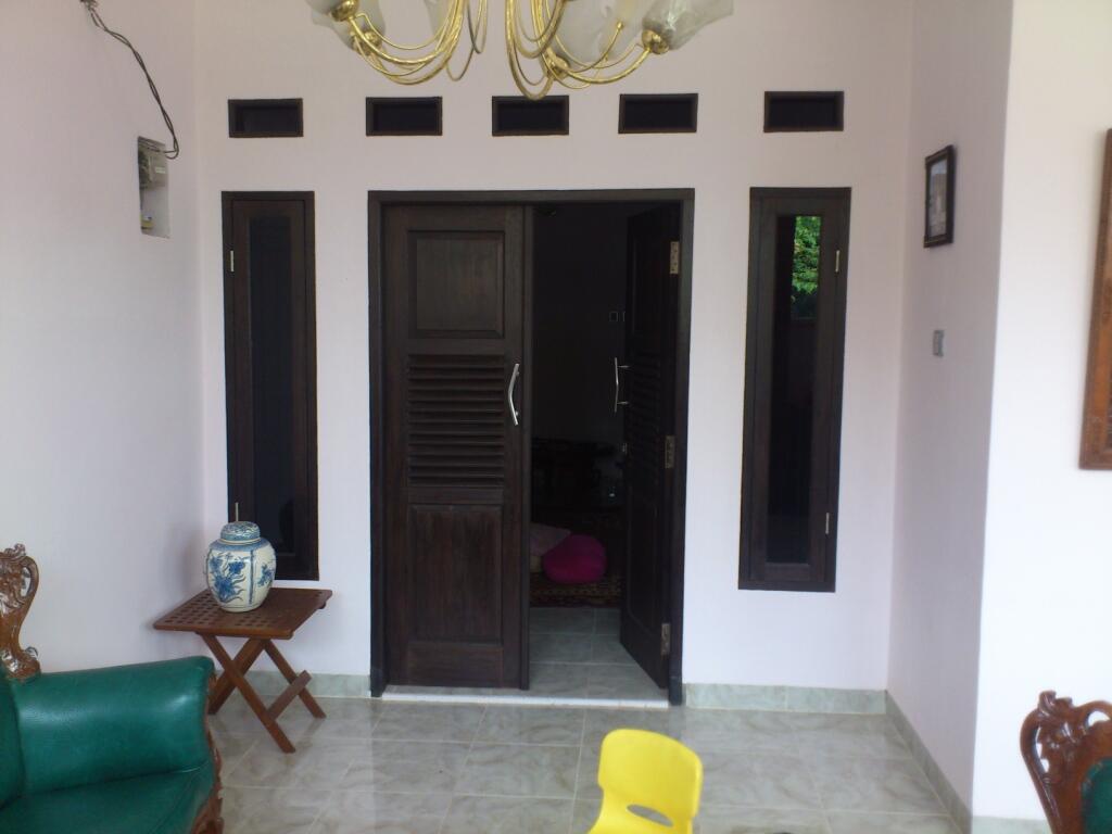 Pintu Ruang Tamu Pintu Ruang Tamu