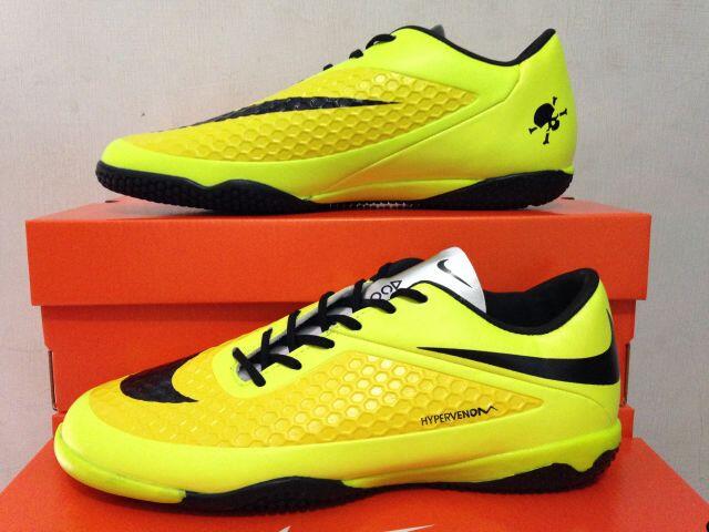 nike hypervenom futsal