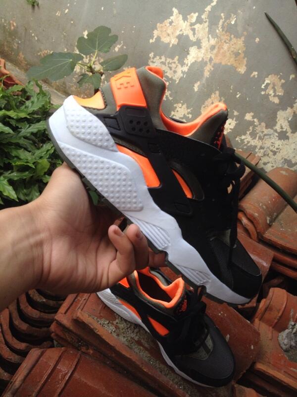 Nike Air Huarache Green/Hyper Crimson-black Nike Air Huarache Green/Hyper Crimson-black