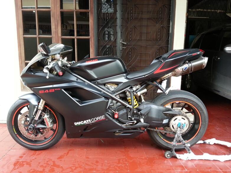 Ducati 848 EVO Black