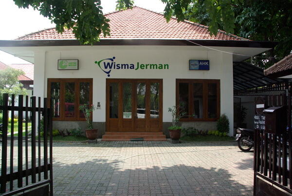 INTRODUCING - WISMA JERMAN Surabaya | KASKUS