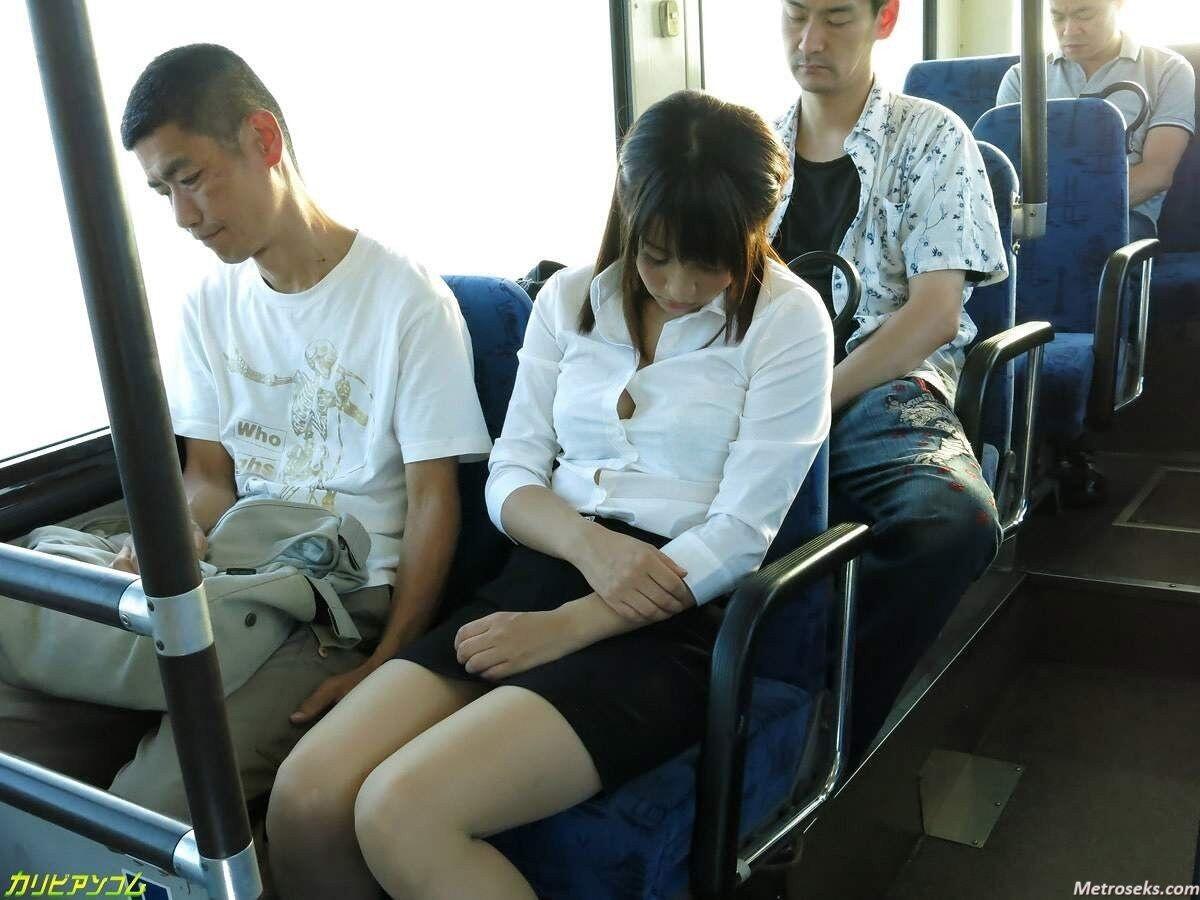 Частное В Автобусе Китай Группа Порно