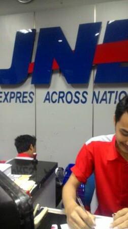 Kasus Langka! JNE YES Paket Tertukar,Salah Kirim,Ga Bisa Klaim Kompensasi
