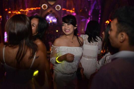 [FOTO SEXY BB 21++] RETNO, PUTRI CANTIK DOYOK YANG SUPER CANTIK DAN HOT BANGET!