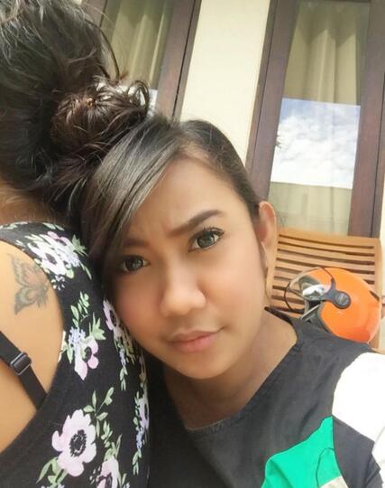 [FOTO SEXY BB 21++] RETNO, PUTRI CANTIK DOYOK YANG SUPER CANTIK DAN HOT BANGET!