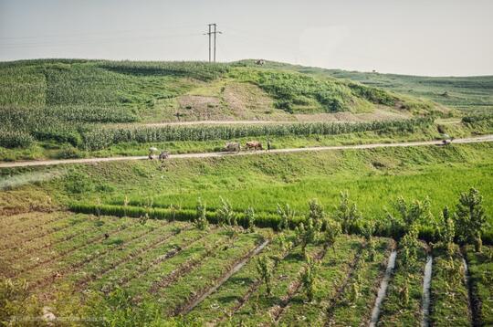 Fotografer ini Mengambil Foto-Foto Terlarang dari  Korea Utara, Hasilnya....