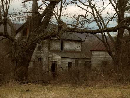 RUMAH ANE GUDANGNYA HANTU