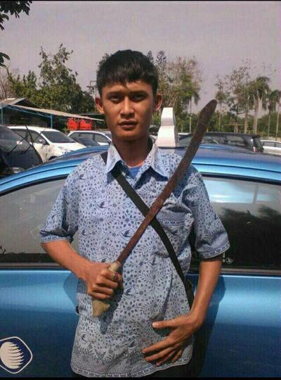 WANTED FERI YANTO PROVOKATOR DEMO ANARKIS TAKSI KONVENSIONAL 22 MARET 2016