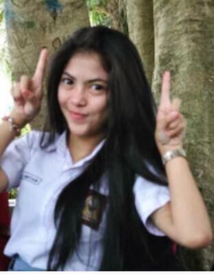 Gaya Nge-Gemesin Anak SMA Jaman Sekarang (++FOTO)