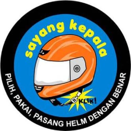  Inilah Fenomena Cara Memakai Helm Yang Berada  Disekitar Kita...