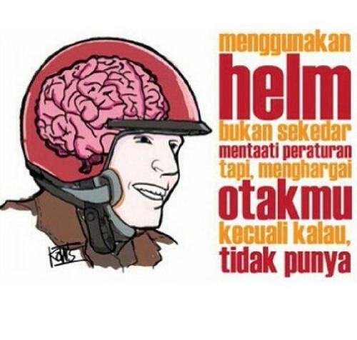  Inilah Fenomena Cara Memakai Helm Yang Berada  Disekitar Kita...