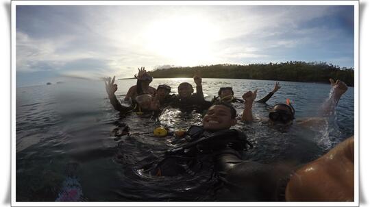 Keseruan Pemenang Superjourney Menikmati Indahnya Bunaken