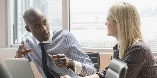 Mengenal Jenis Kepribadian Ketiga, Ambivert