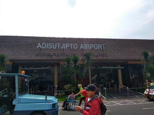 bandara Jogja capedeh 