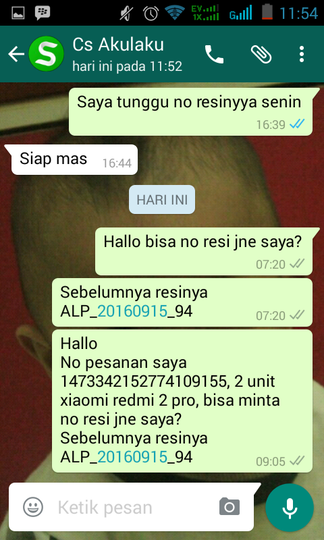 Customer Service AKULAKU, udah Bohong, Ga kompak pula. XD