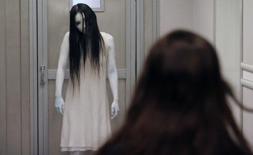 [KOMBAT HOROR] Teman Tidur yang Gak Kasat Mata