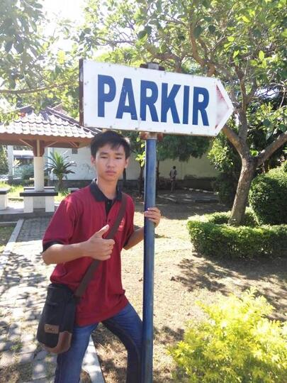 15 Foto Liburan Pelajar Asal Indonesia Ini tiba-tiba  menjadi Viral Karena....