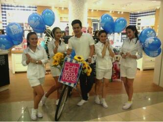 Gimana ya perasaan cewek yang berprofesi sebagai SPG?