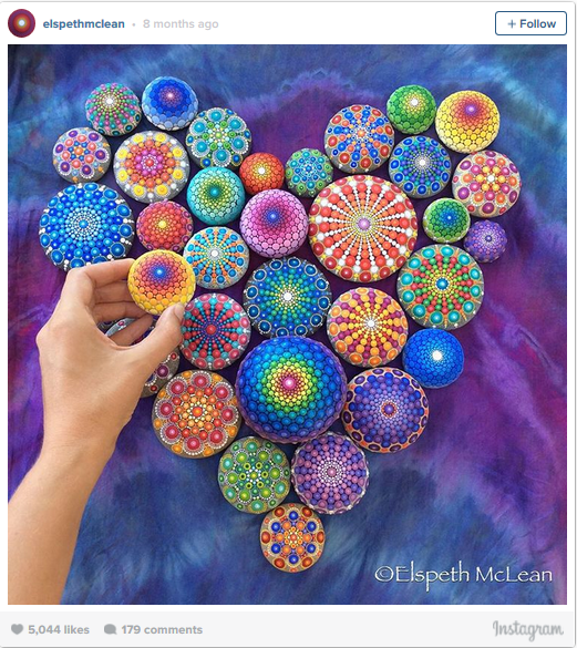 Wanita Ini Menyulap Batu Kali Menjadi Karya Seni Cantik