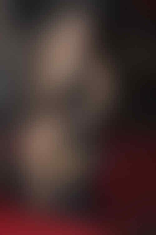 Terpeleset di Red Carpet, Payudara Ha Na Kyung Melompat