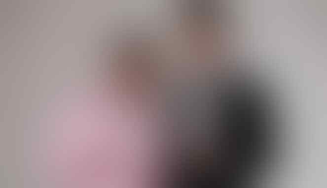 "Sarangheyo" sule sekarang duet sama artis korea gan!