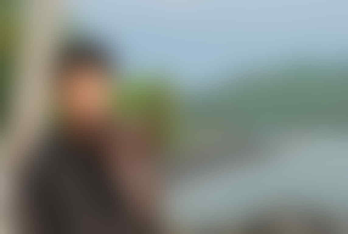 PEMANDANGAN PULAU LUMUKUTAN, KALIMANTAN BARAT