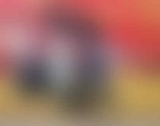 Foto Mencengangkan Karya Seniman "Hantu"