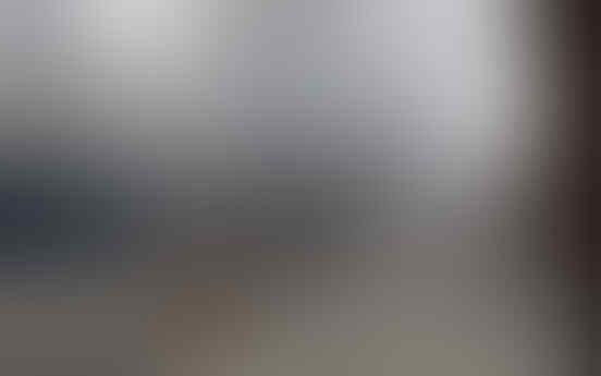 Foto Mencengangkan Karya Seniman "Hantu"