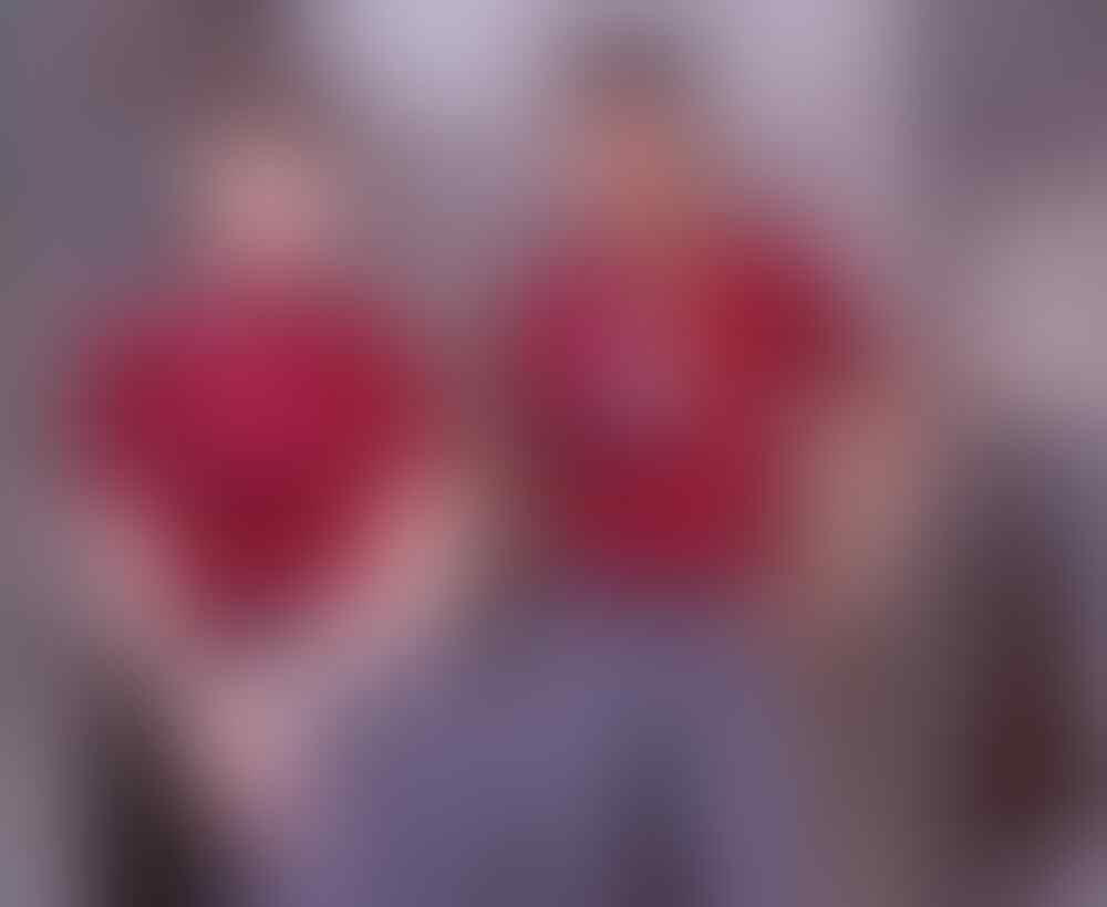 15 Seragam keren pramugari maskapai besar di dunia
