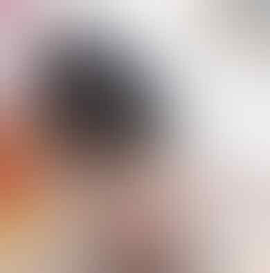 5 Hal yang Paling Sering Ditonjolkan Cewek Waktu Lagi Foto