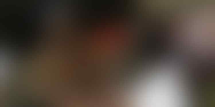 Ibu Eni diberi Rp 10 juta dari orang yang mengaku suruhan Jokowi