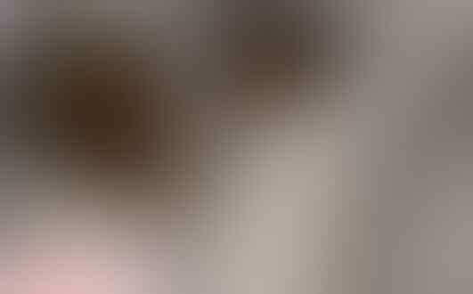 Video: Seram, Lidah Jero Mangku Ini Terjulur Panjang di Pura Dalem Nongan Bali