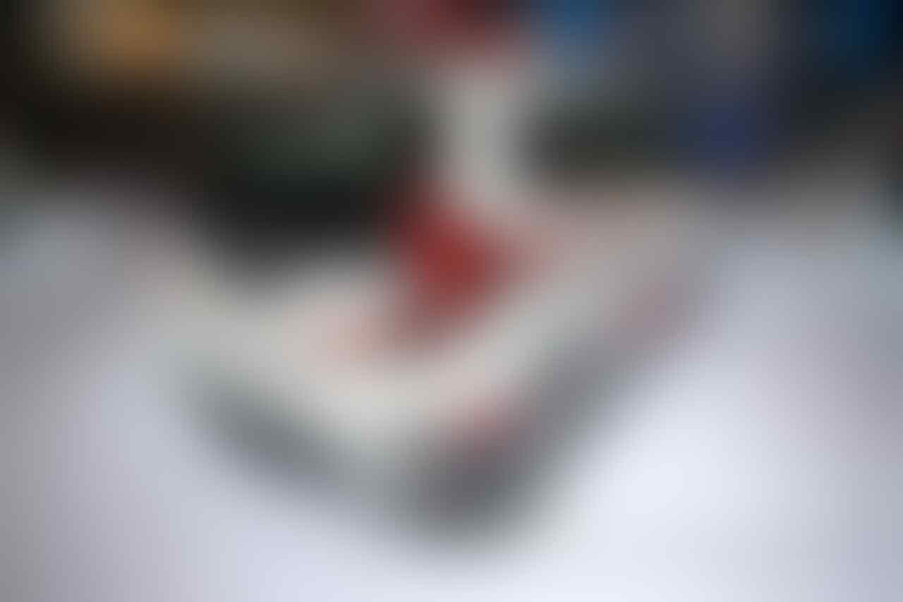 PENGERJAAN TUTUP STIKER MOBIL (FULL BODY, KAP MESIN , ATAS)
