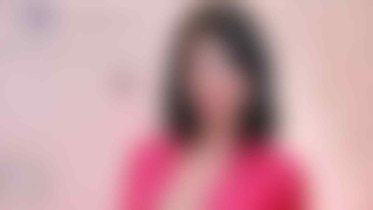 Farah Quinn Rasakan Nikmatnya Menjadi Janda
