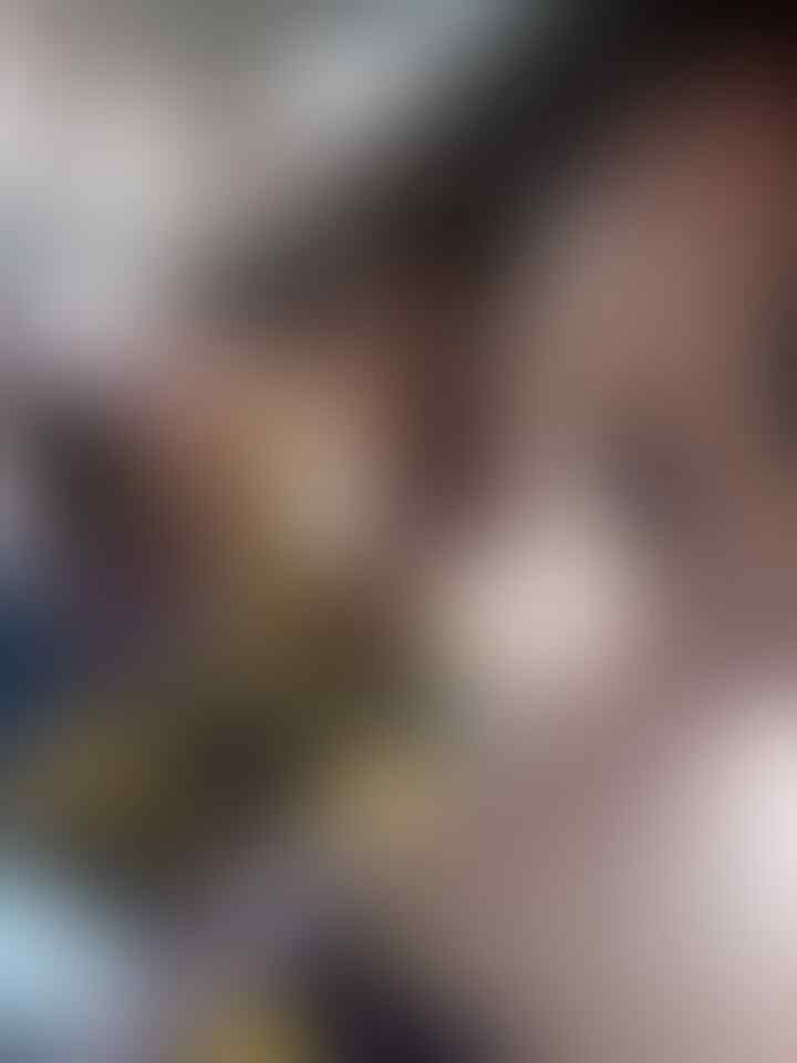Viral, Kisah Cewek Naik Angkot Pakai Baju Motif Bunga Matahari ini bikin ???