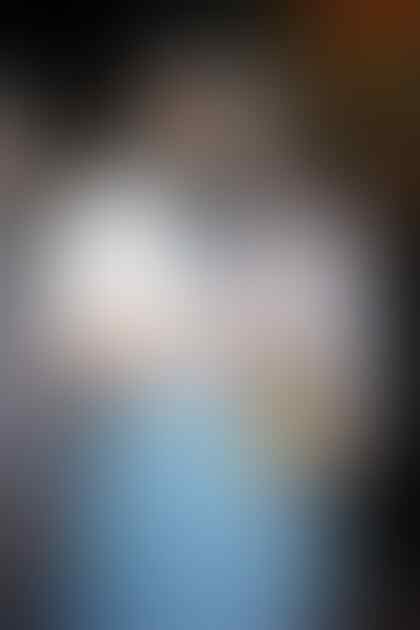 Bukan Seram, Selebriti Ini Malah Pakai Kostum Halloween yang Aneh