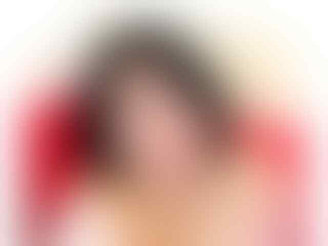 Yurike Prastika, Sering Tampil Seksi Walau Sudah Berumur!