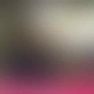 Gak Perlu Tampan, 7 Pose untuk Foto Profil Ini Bisa Bikin Wanita Klepek-Klepek