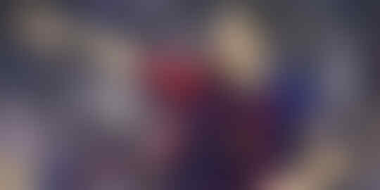 10 Bintang Sepak Bola Yang Pindah ke Klub Rival