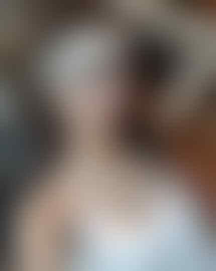 dosen dosen cantik yang mengajar mata pelajaran