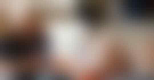 5 Kasus pria kedapatan ambil foto bawah rok wanita, duh
