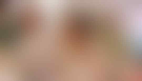 Ritual Pernikahan Aneh Dunia, Ada yang Sampai Digunduli dan Diludahi Payudaranya.