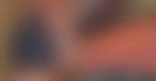 Penampakan "SOSOK HITAM" Pria Tua Di Stadion Mestalla, Dan Kisahnya !