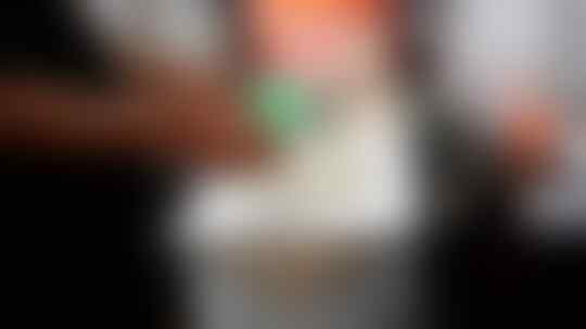 Ingat Penjual Jajanan 'FENOMENAL' Didepan SD Generasi 90an ? Nostalgia Yuk !