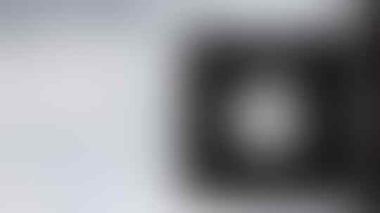 iPhone 12 Bakal Pakai Layar OLED Baru